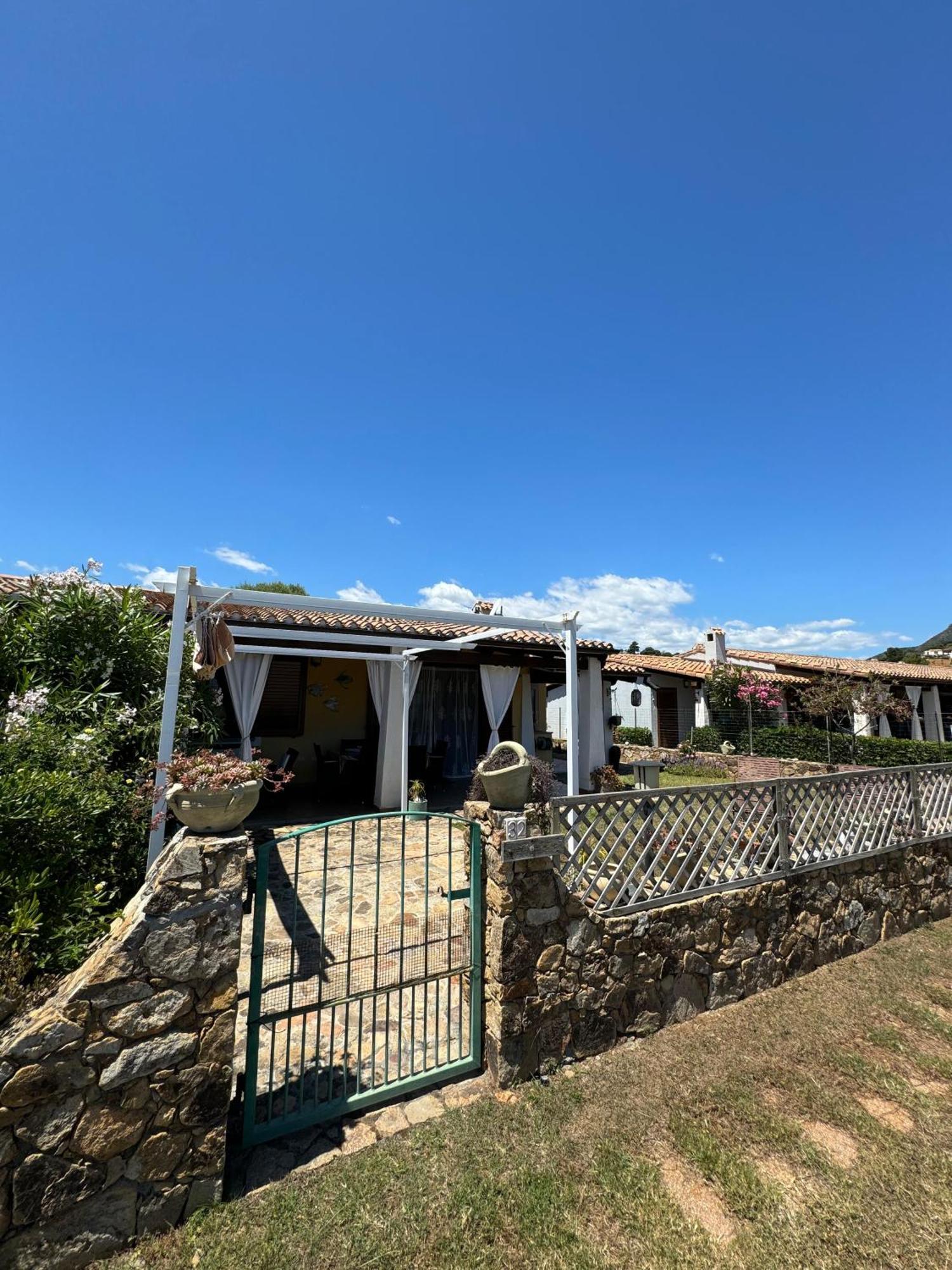 Casa Vacanze Con Piscina E Vista Mare Esclusiva Per Coppie E Famiglie, Relax E Tranquillita Tertenia Exterior photo