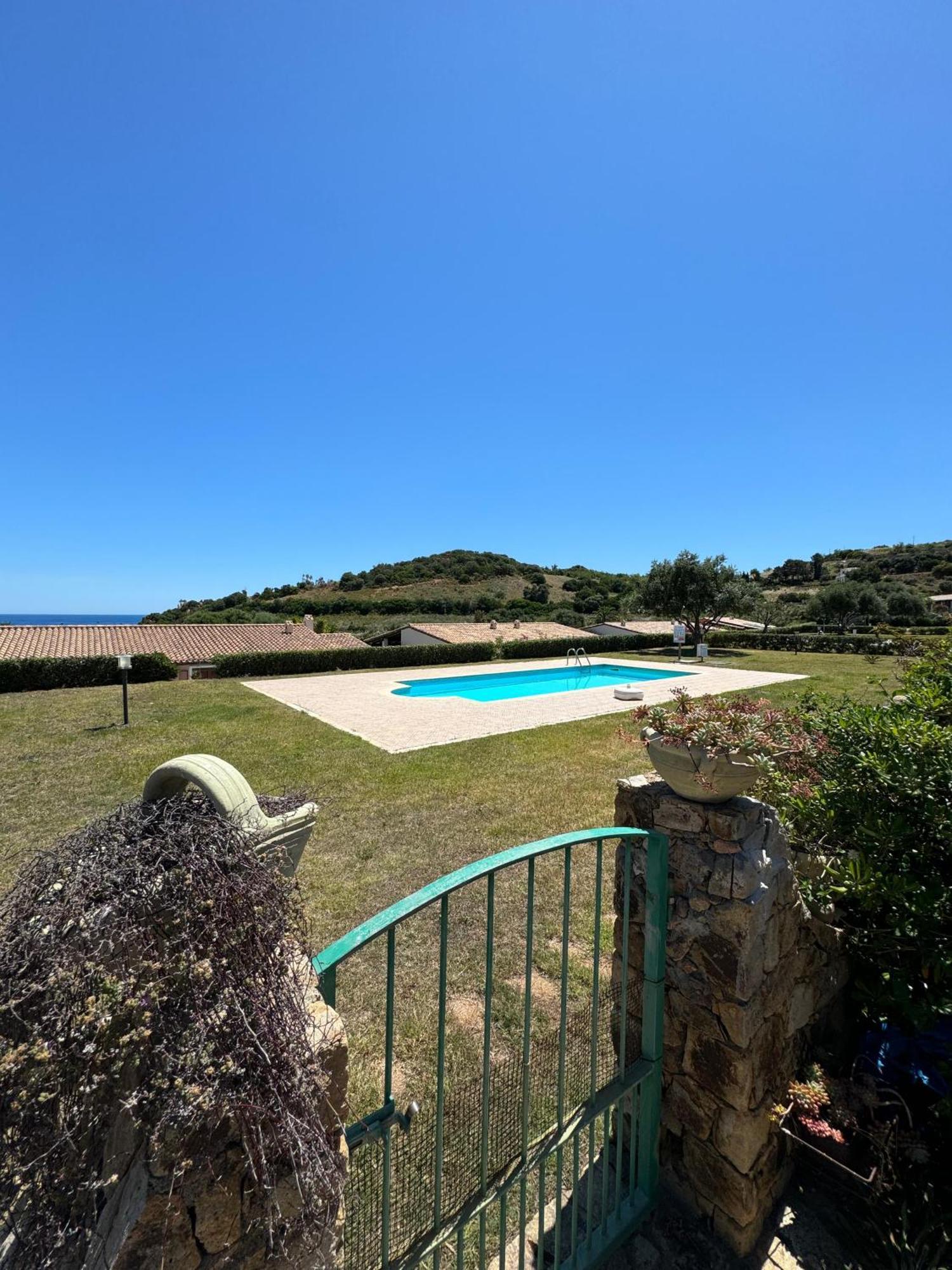 Casa Vacanze Con Piscina E Vista Mare Esclusiva Per Coppie E Famiglie, Relax E Tranquillita Tertenia Exterior photo