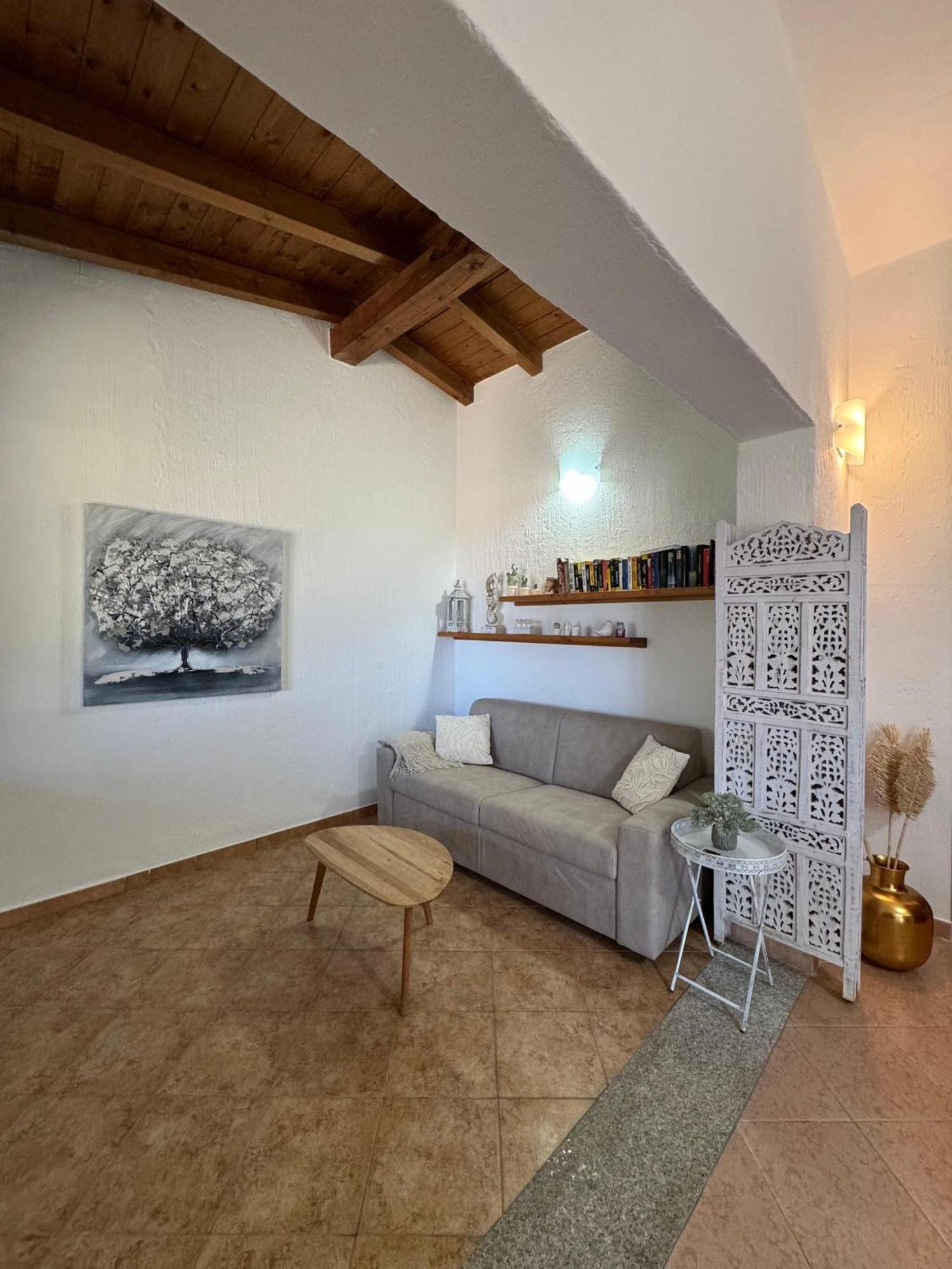 Casa Vacanze Con Piscina E Vista Mare Esclusiva Per Coppie E Famiglie, Relax E Tranquillita Tertenia Exterior photo
