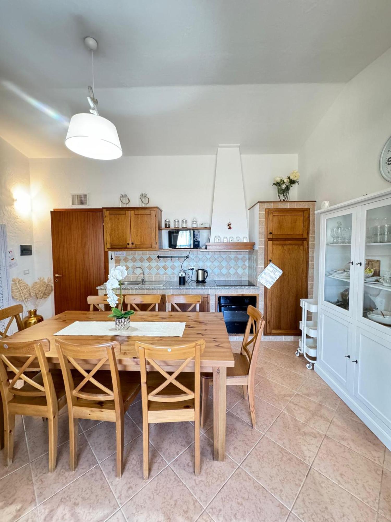 Casa Vacanze Con Piscina E Vista Mare Esclusiva Per Coppie E Famiglie, Relax E Tranquillita Tertenia Exterior photo