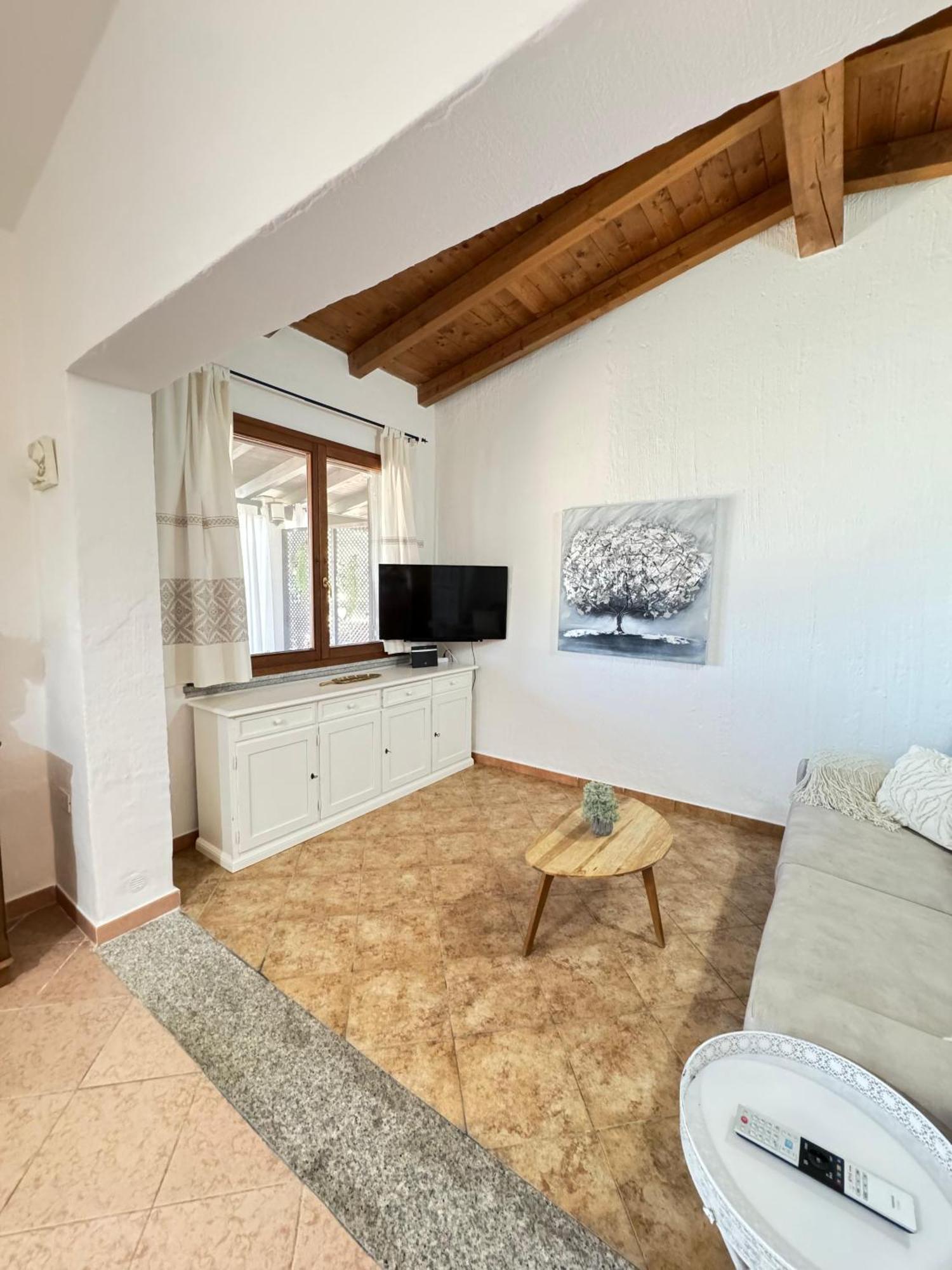Casa Vacanze Con Piscina E Vista Mare Esclusiva Per Coppie E Famiglie, Relax E Tranquillita Tertenia Exterior photo